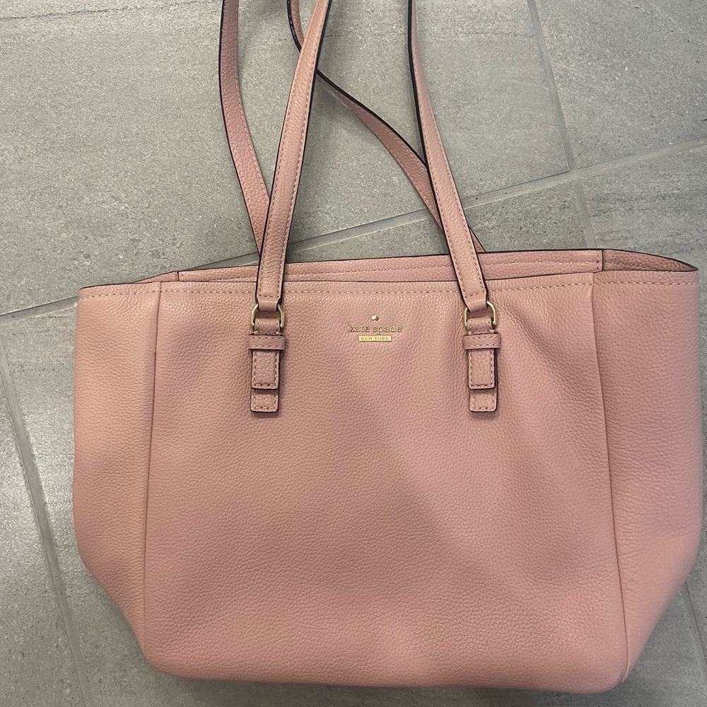 Adorable Kate Spade pink zip top tote. Excellent condition